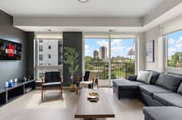 E426 Luxurious & Spacious 3BD Condo DT Minneapolis