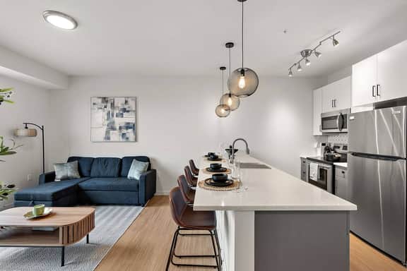 E501 Moody, Spacious & Stylish 2bd DT Minneapolis