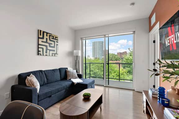 Downtown Minneapolis Condo by Traveller's Comfort