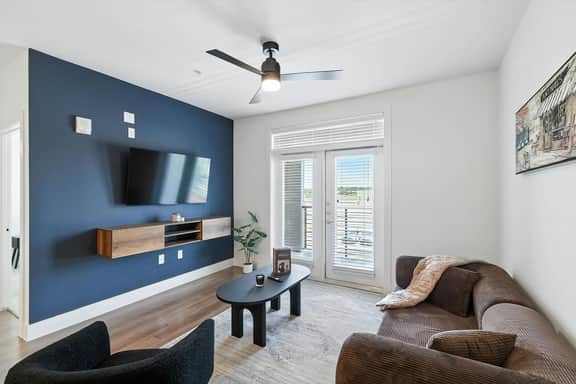 Spacious 2BD+1BD Condos by Traveller's Comfort