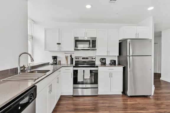 2 Bedroom Condo DT Fort Worth - Walk to Convention - Image 4