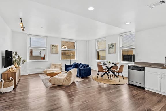 2 Bedroom Condo DT Fort Worth - Walk to Convention - Image 1